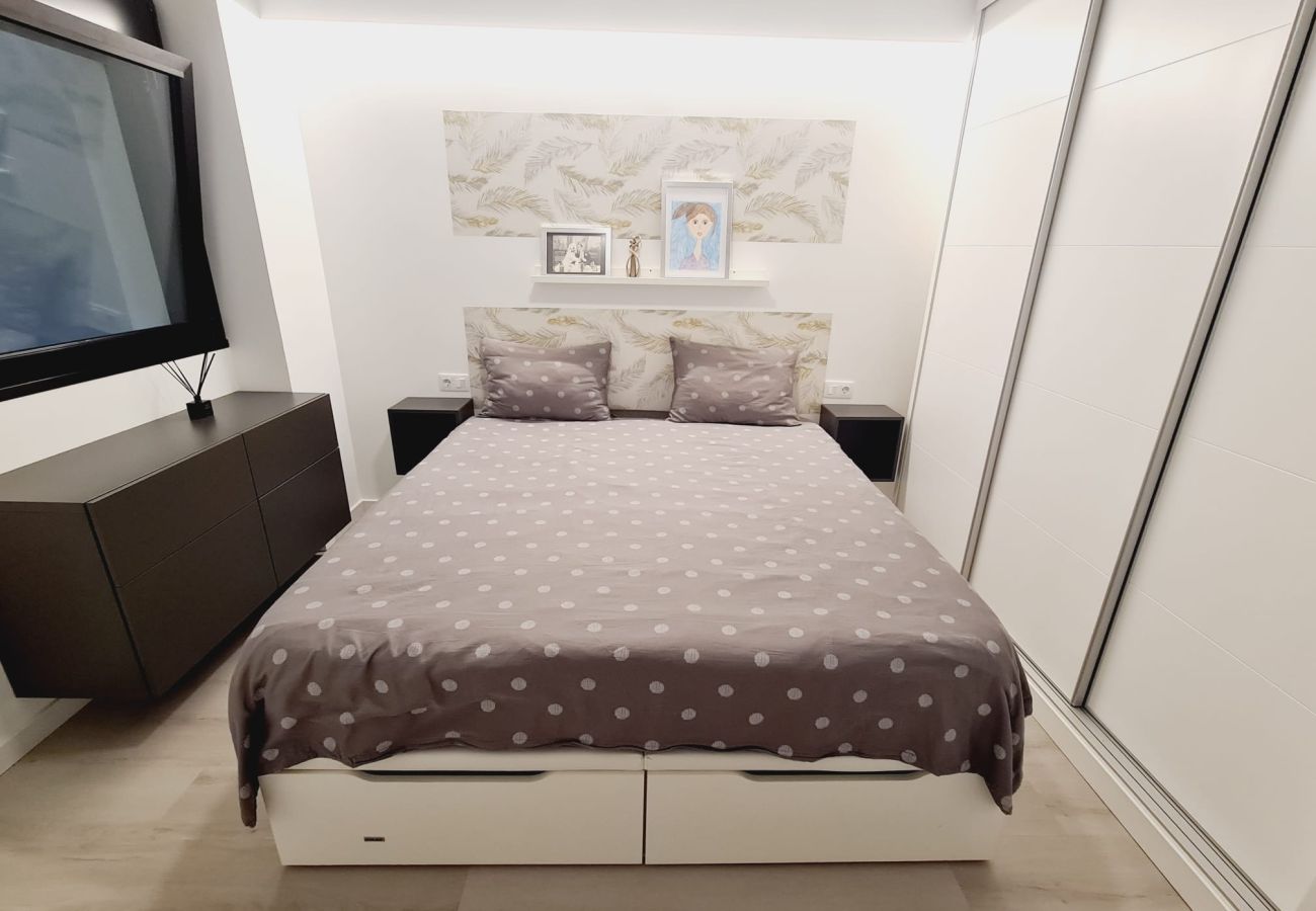 Apartamento en Las Palmas de Gran Canaria - Apto Moderno y acogedor con terraza y vistas