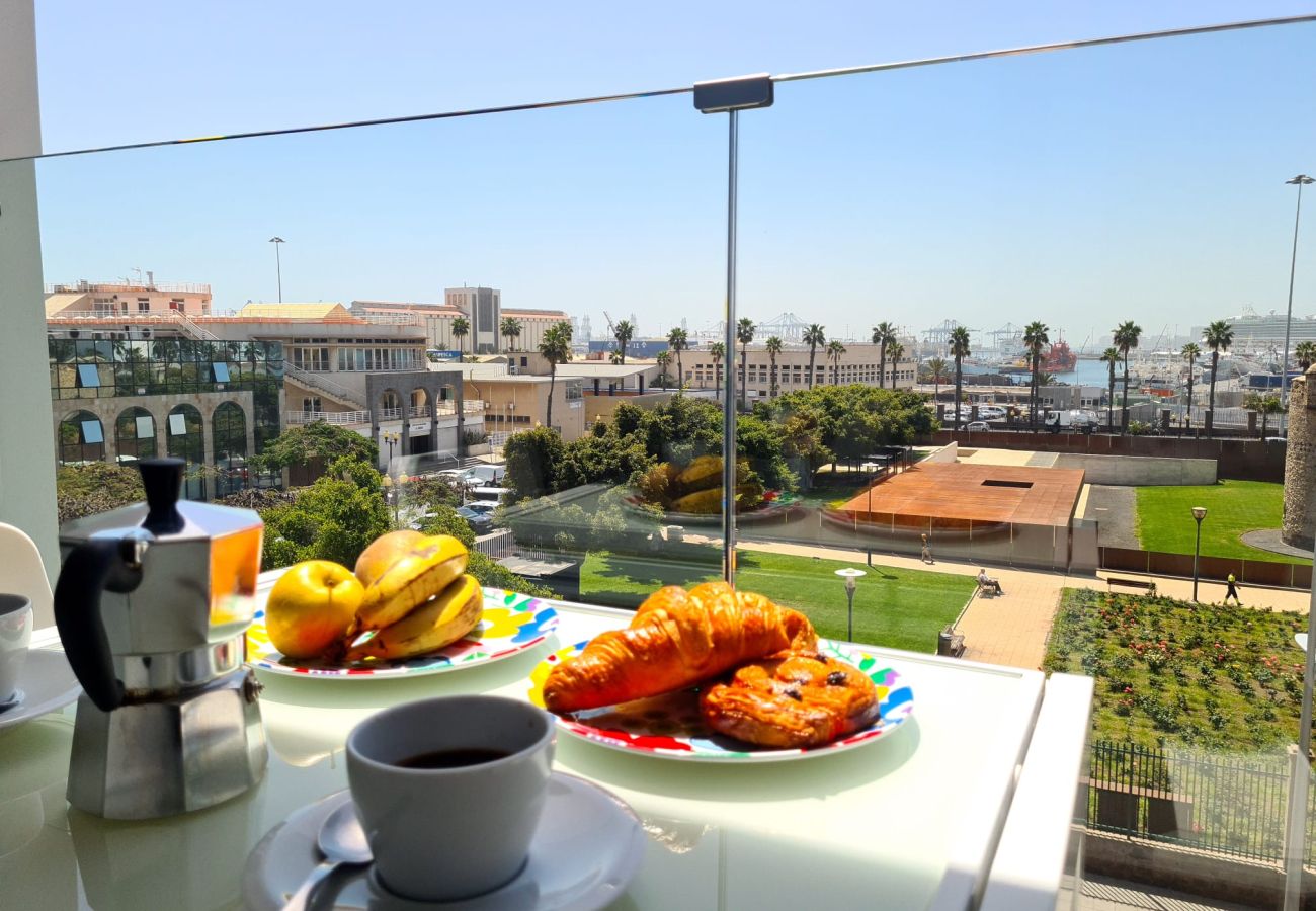 Apartamento en Las Palmas de Gran Canaria - Apto Moderno y acogedor con terraza y vistas