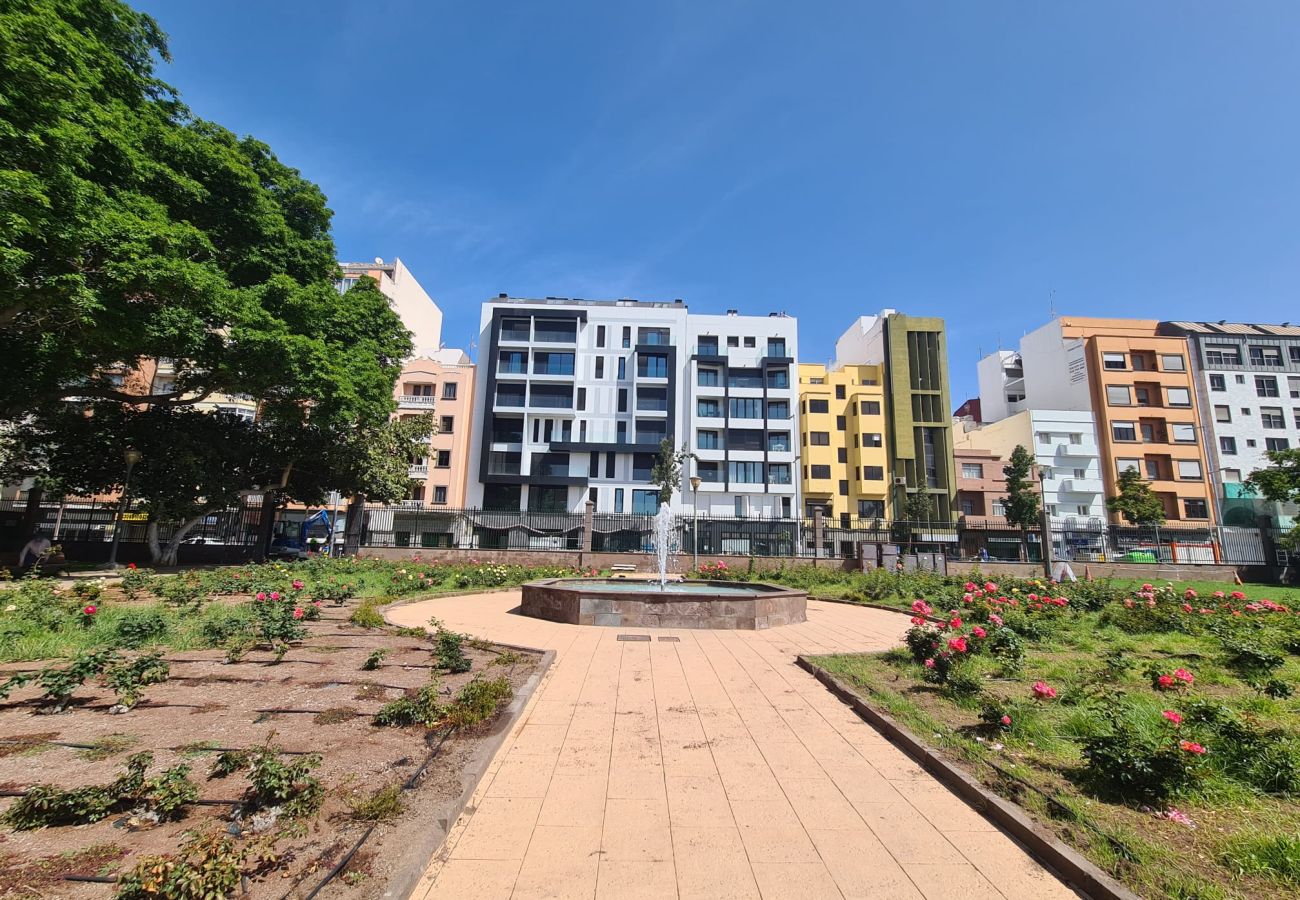 Apartamento en Las Palmas de Gran Canaria - Apto Moderno y acogedor con terraza y vistas