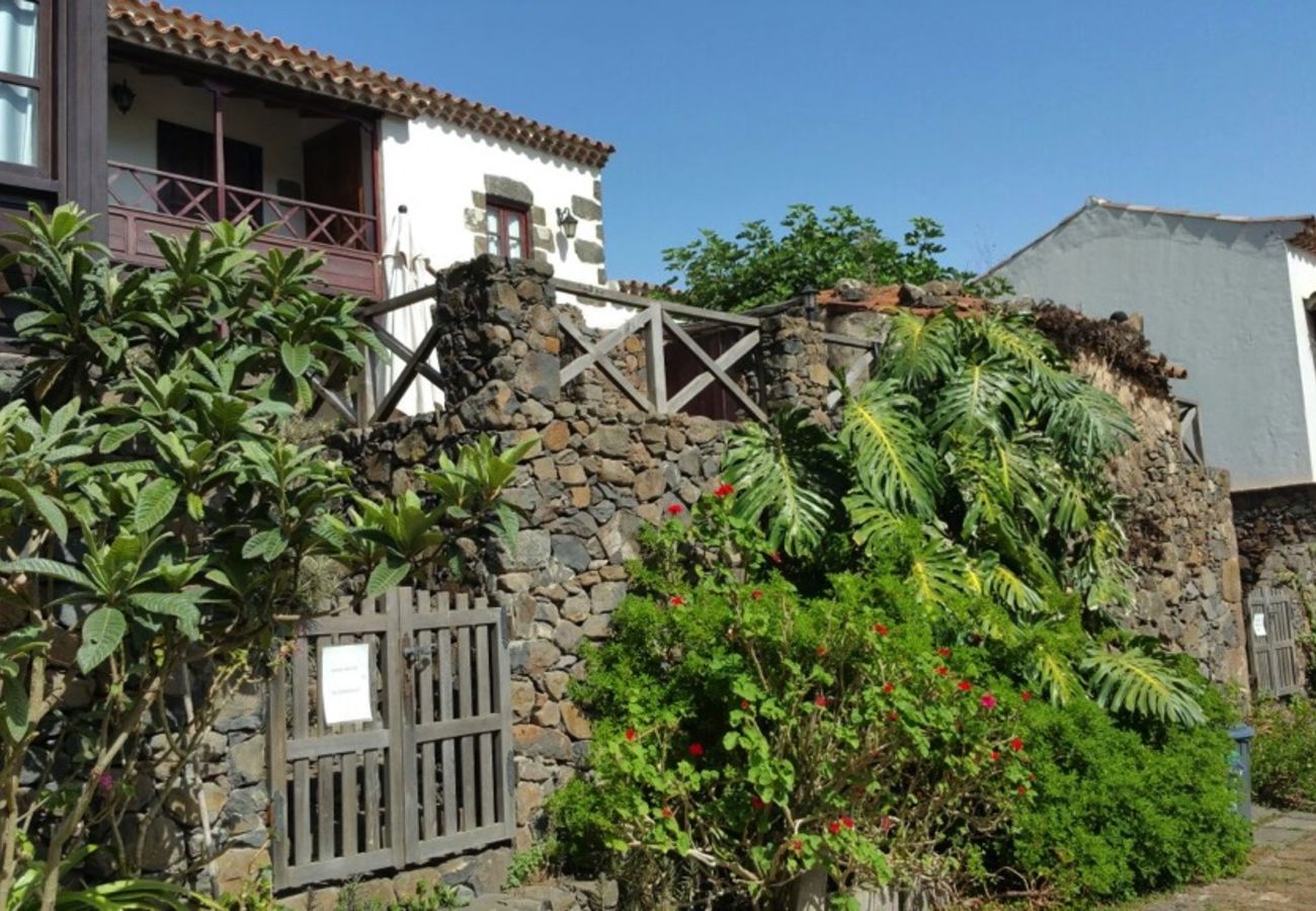 Casa rural en Santa María de Guía - Casona Rural en un entorno relajado y tranquilo