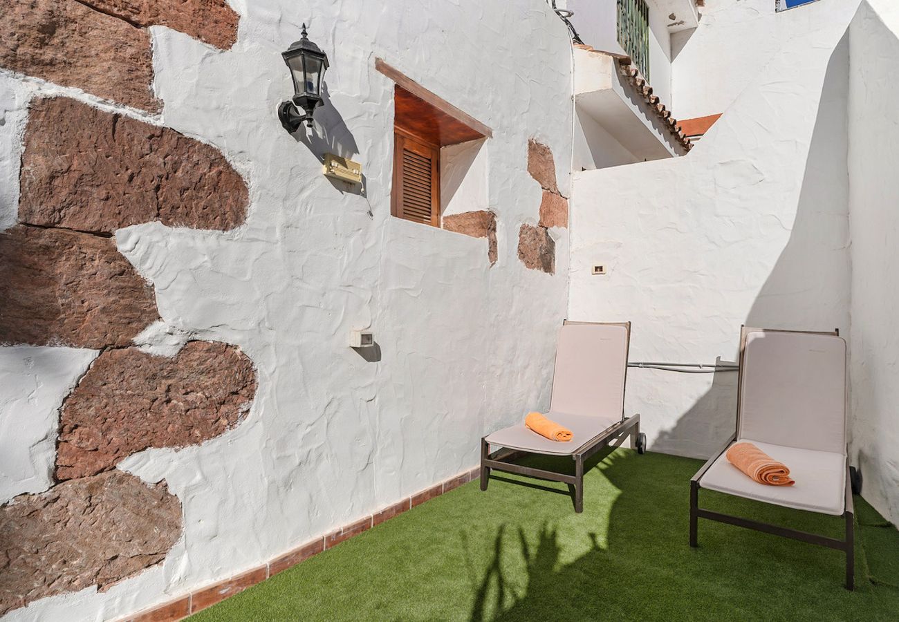 Casa en Santa Lucía de Tirajana - Casa rural en LaSorrueda con terraza y barbacoa ideal para desconectar