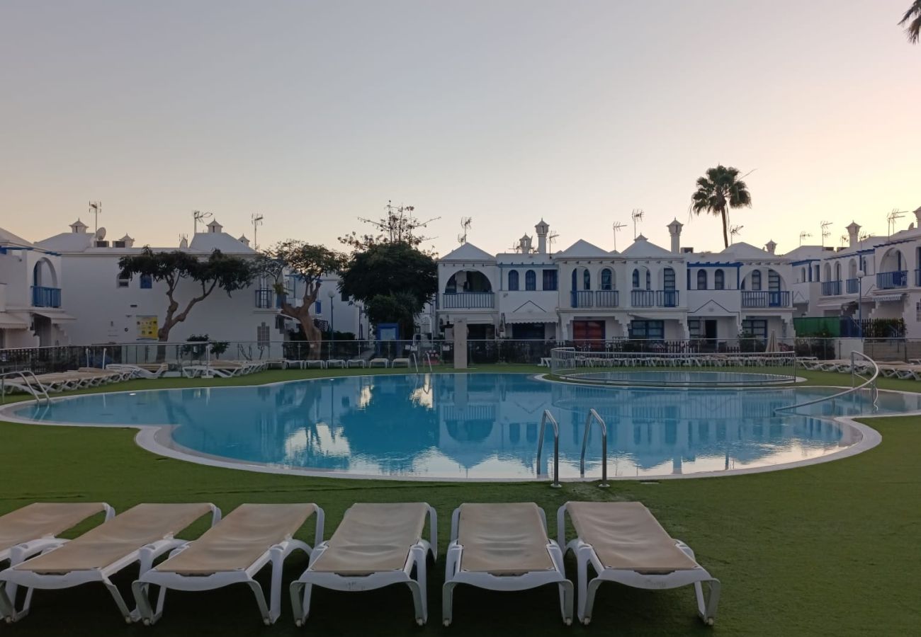 Bungalow in San Bartolomé de Tirajana - Bungalow mit 1 Schlafzimmer und Terrasse im Zentrum von Maspalomas