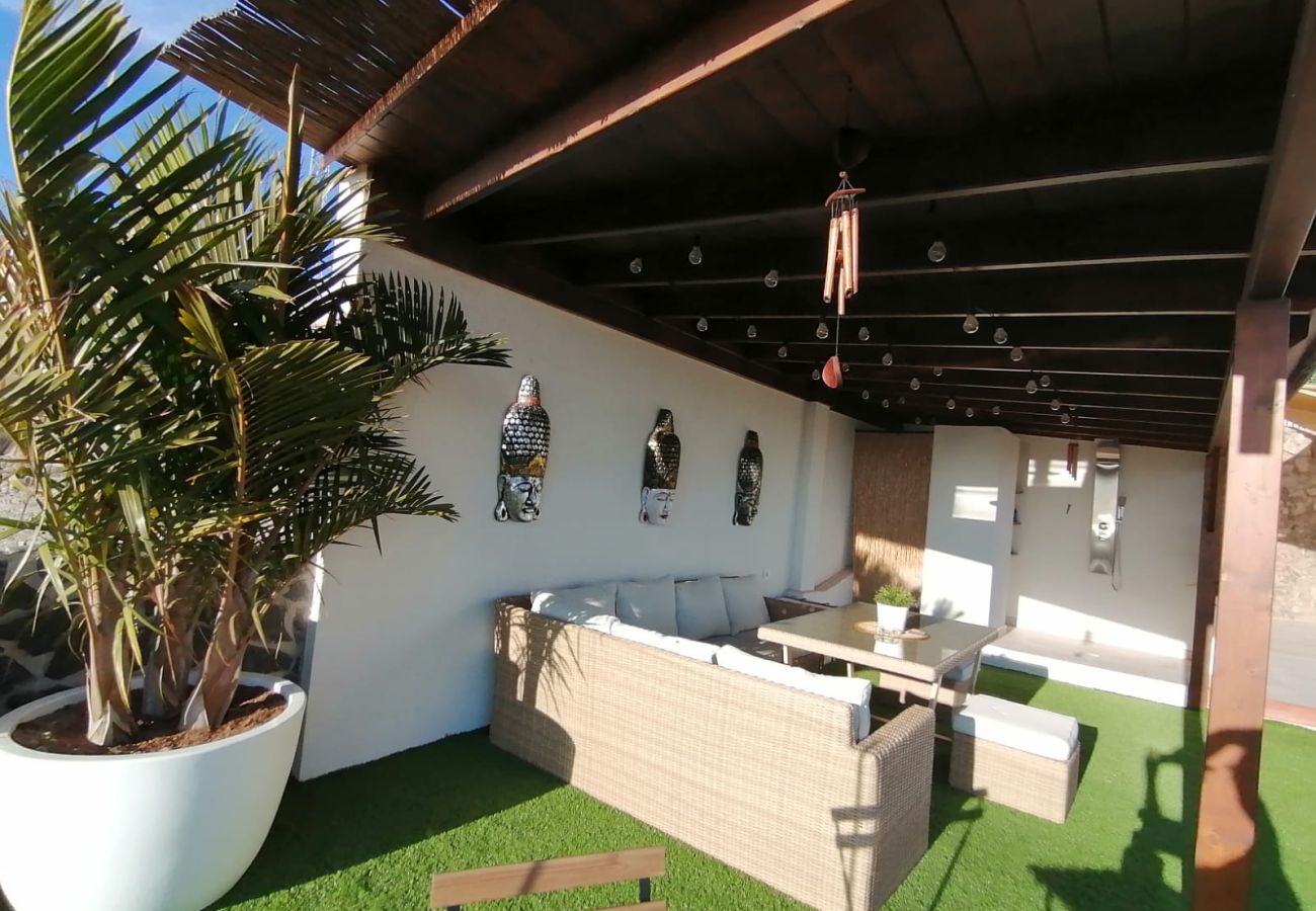 Villa in Maspalomas - Sunset Paradise Villa 6BR | Pool & Spa | Fitness | Football