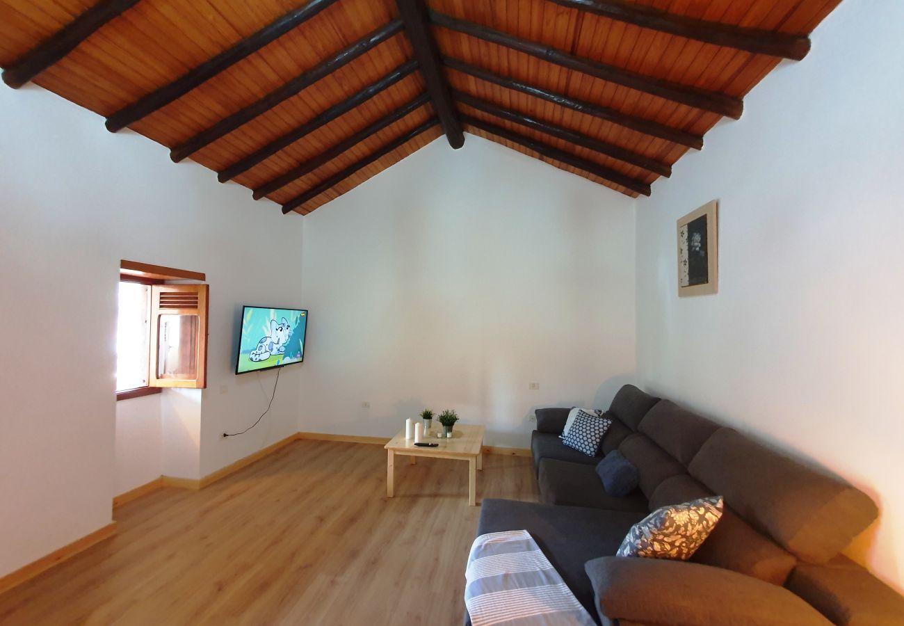 Cottage in Teror - Beautiful rural house 1 BR |terrace|hiking