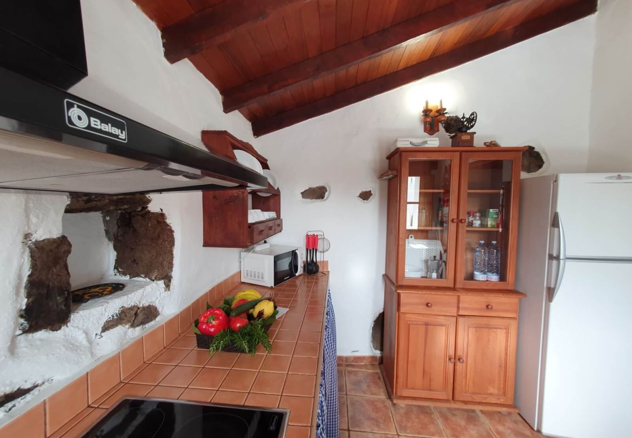 Cottage in Valleseco - Country house in Valleseco 3BHAB with terrace and barbecue