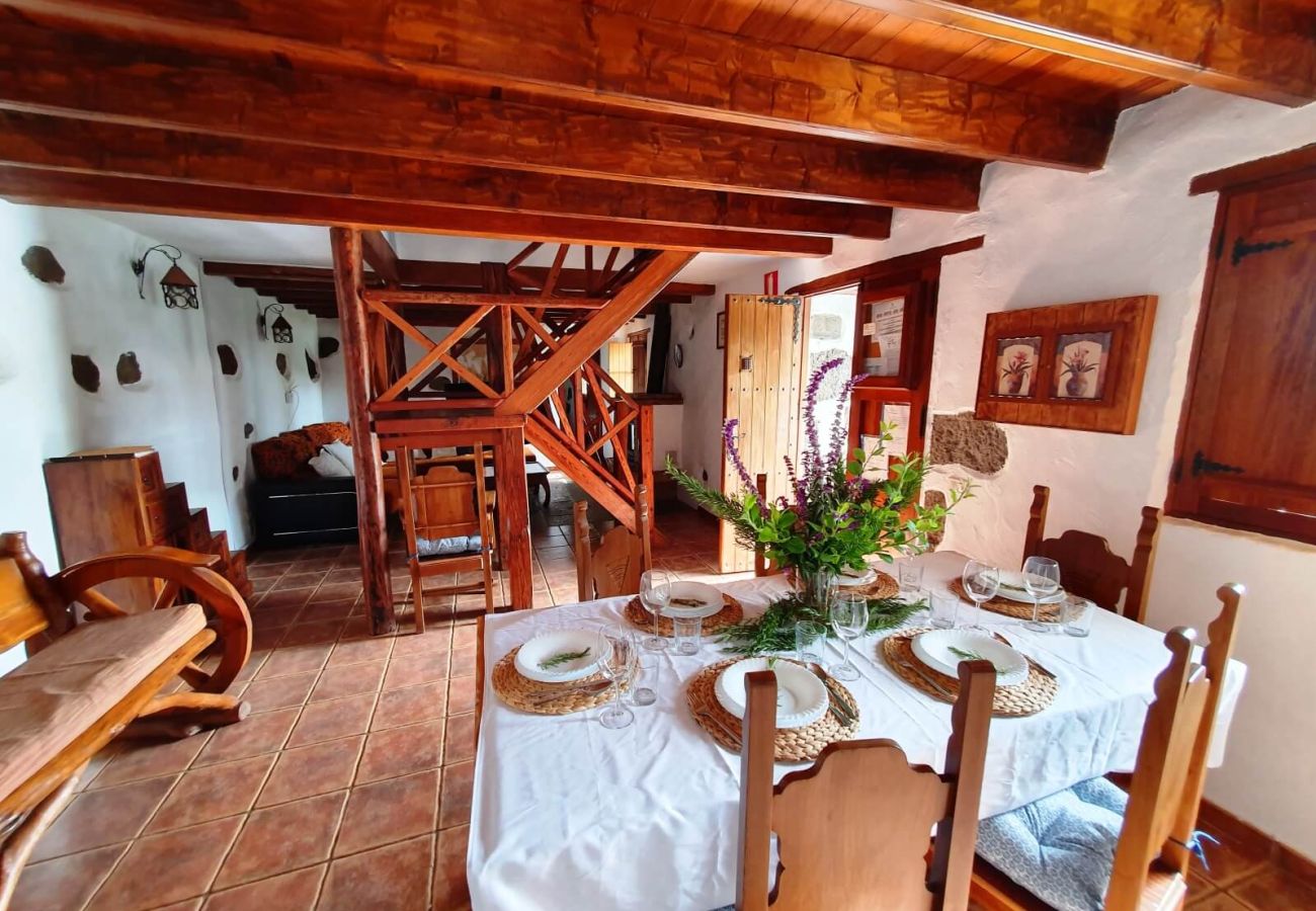 Cottage in Valleseco - Country house in Valleseco 3BHAB with terrace and barbecue