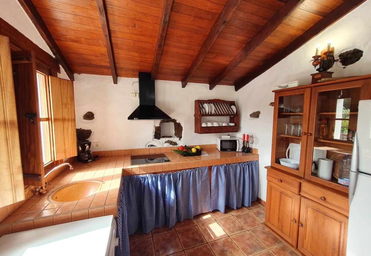 Cottage in Valleseco - Country house in Valleseco 3BHAB with terrace and barbecue