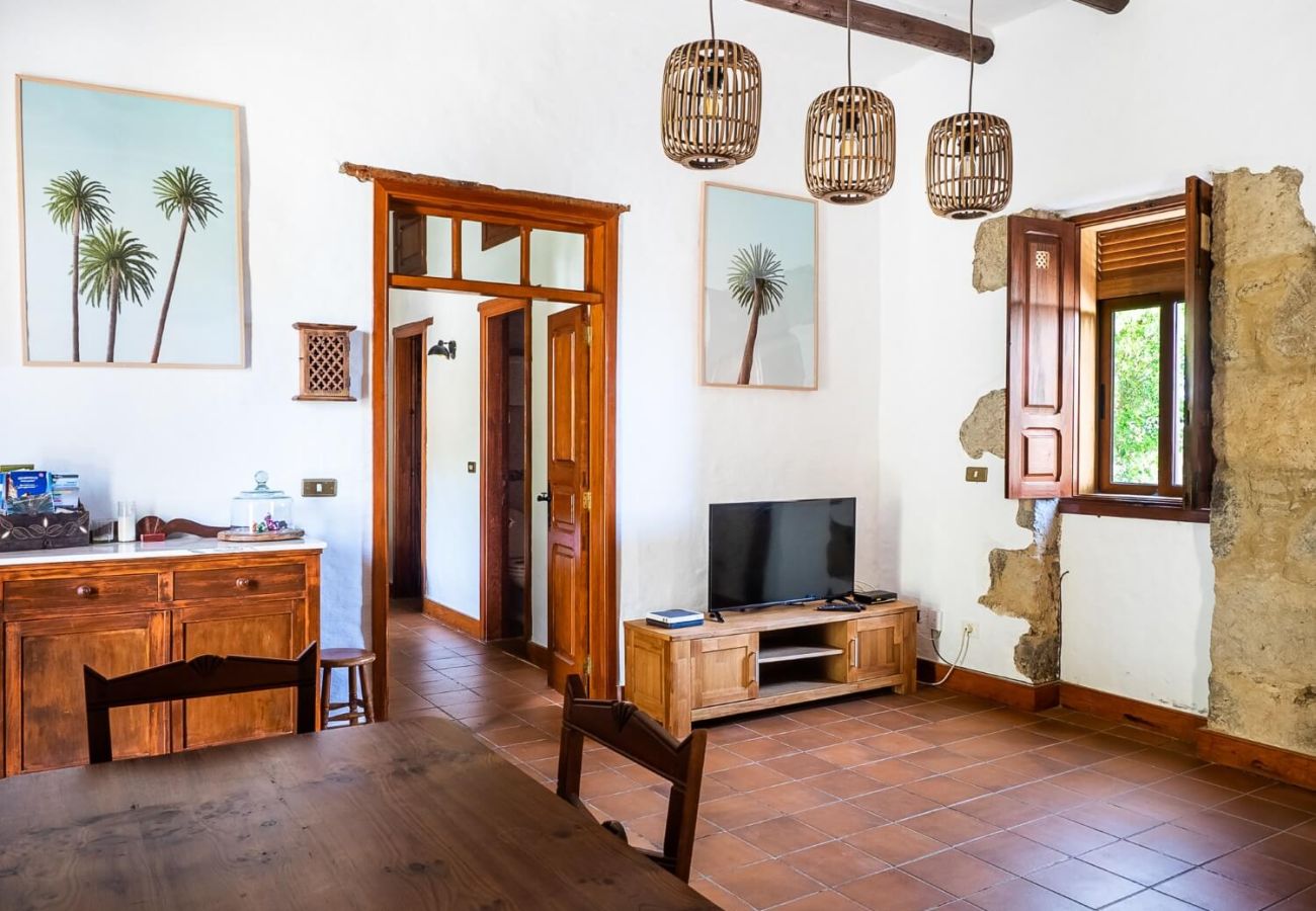 Cottage in Moya - Typical Canarian Country House 2 Bedrooms perfect to disconnect and enjoy in Moya