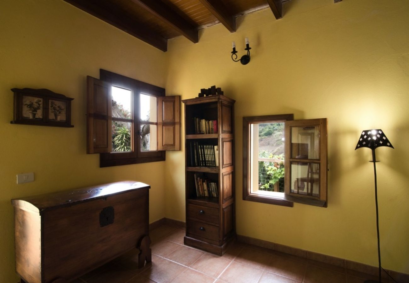 Cottage in Moya - Beautiful and cosy rural house with terrace in Fontanales 