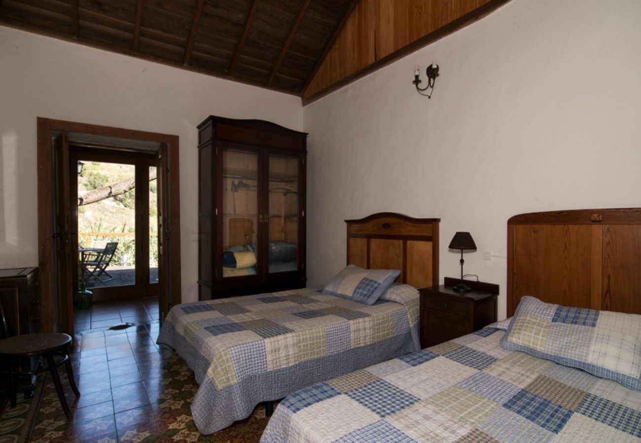 Cottage in Moya - Beautiful and cosy rural house with terrace in Fontanales 