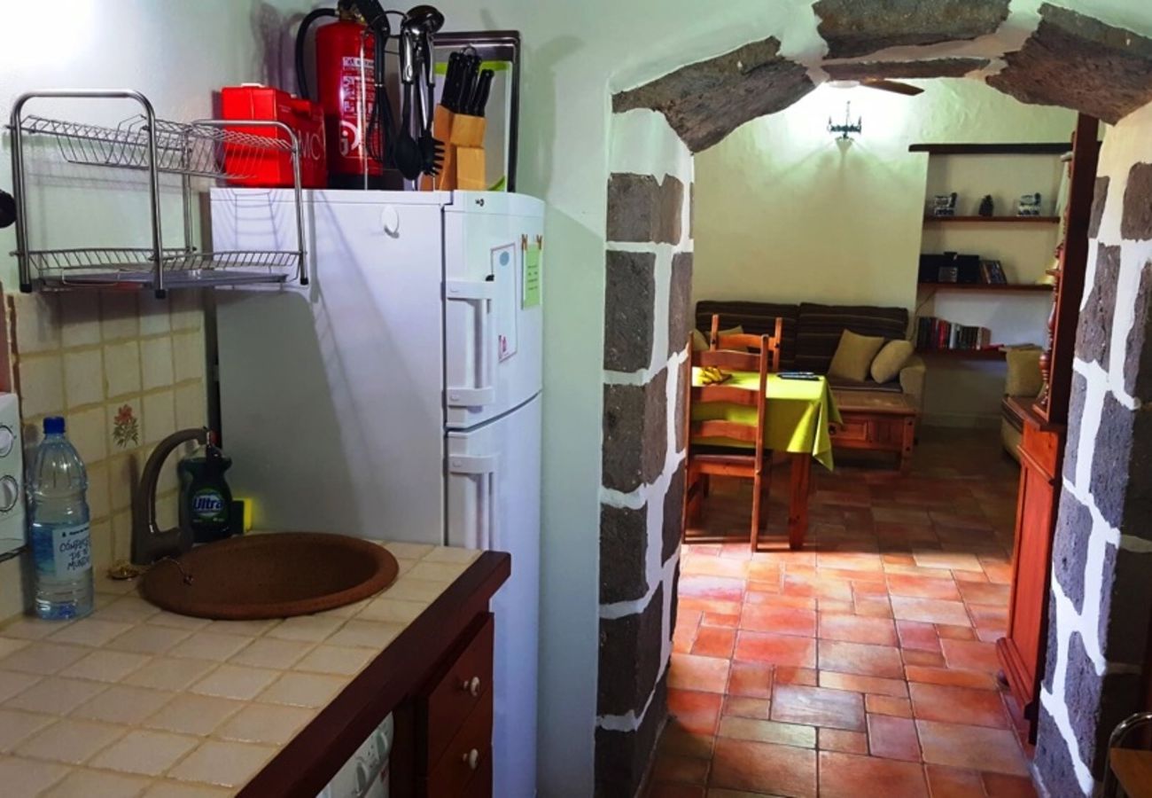 Cottage in Santa María de Guía - Rural Casona in a relaxed and peaceful setting