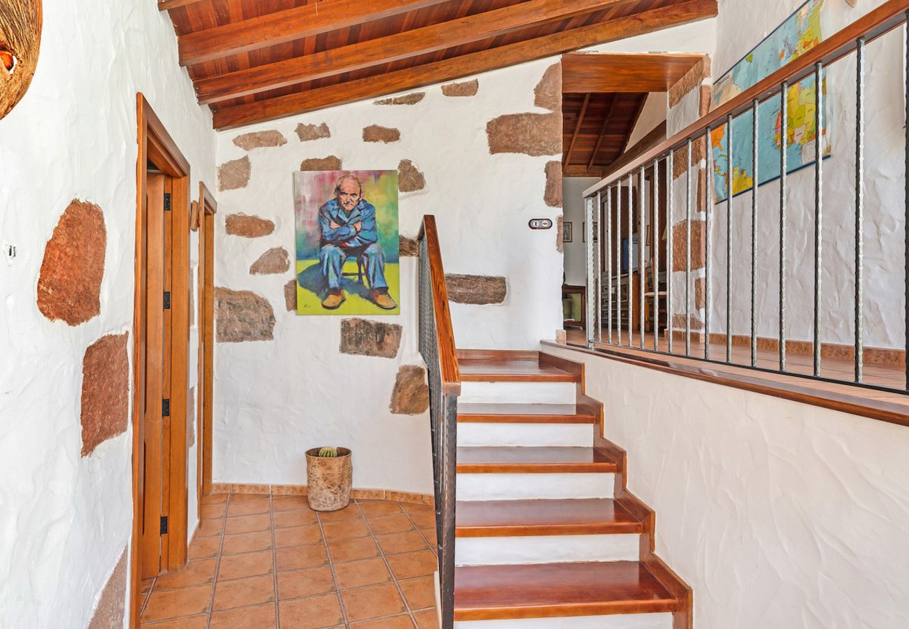 House in Santa Lucía de Tirajana - Rural house in La Sorrueda with terrace and barbecue, ideal for disconnecting.