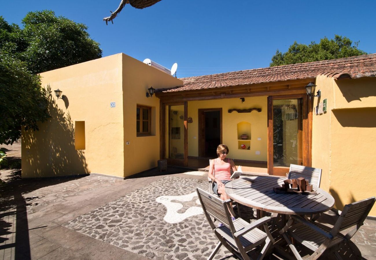 Gîte Rural à Moya - Preciosa y acogedora casa rural con terraza en Fontanales 